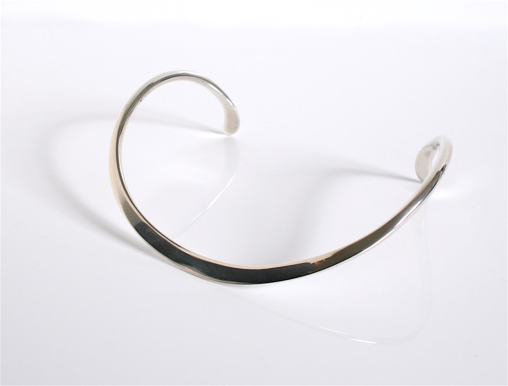 Stunning Sterling Silver Slim Neckring designed by Ove Wendt for Åge Fausing Denmark c.1970 signed OW Å Fausing Heavy solid piece